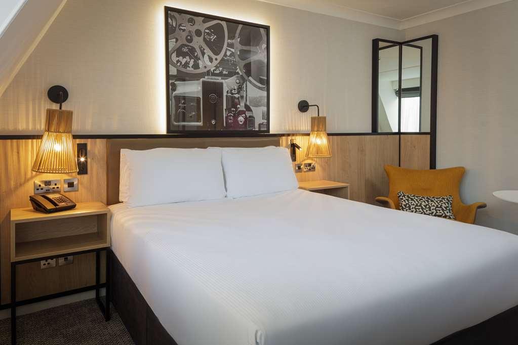 Готель Doubletree By Hilton London Elstree Боргемвуд Номер фото