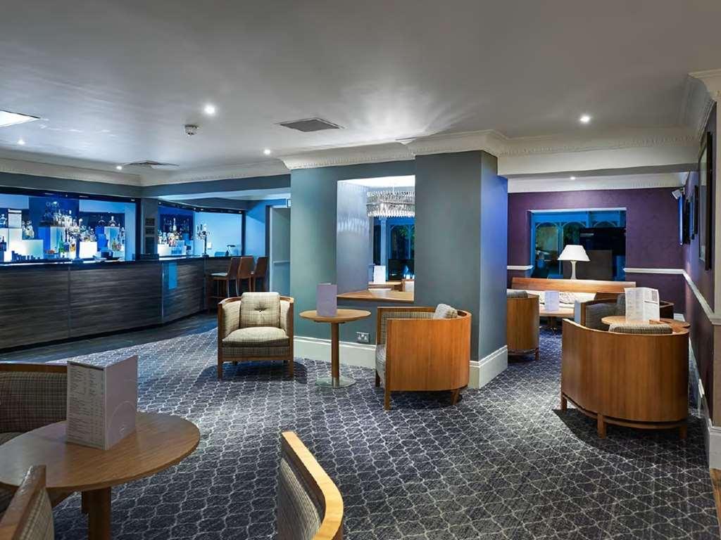 Готель Doubletree By Hilton London Elstree Боргемвуд Ресторан фото